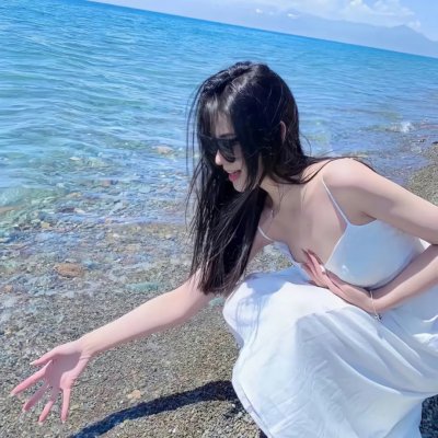 只能亲吻不幸同学了！